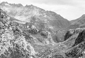 Blick auf Furkastrasse